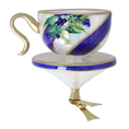 Charger l'image dans la visionneuse de la galerie, Winterberry Royale Cup Free Blowing Glass Teacup Ornament 2026-116