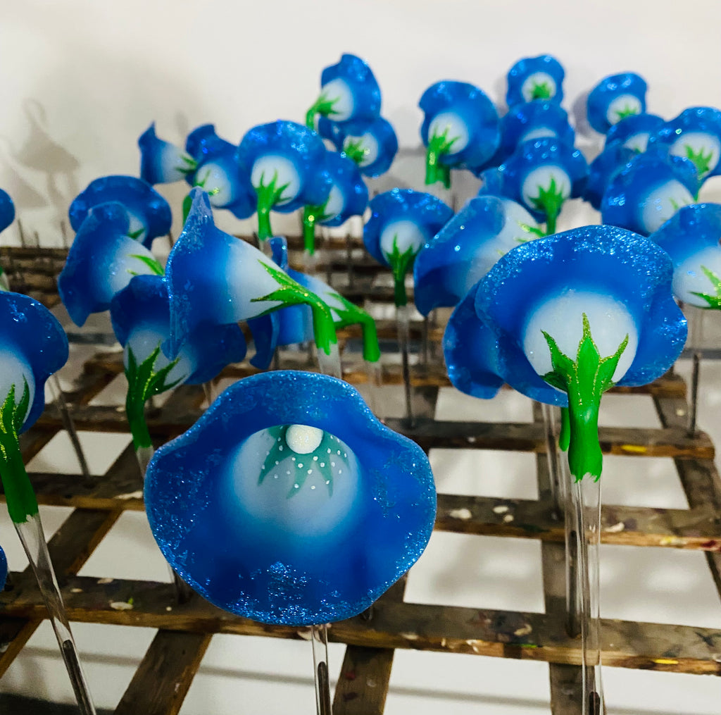 Clip-On Flower in Cornflower