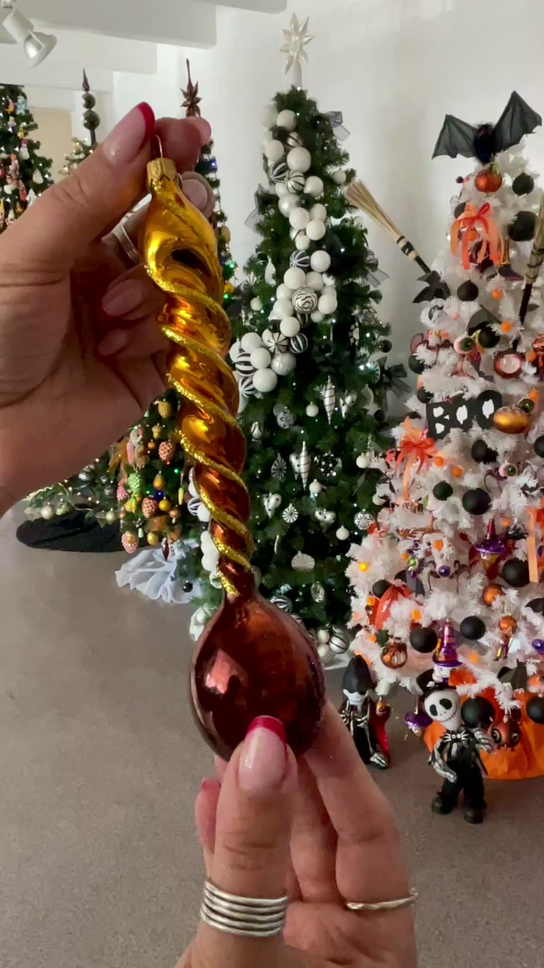 Amber Solstice Silence | Hand-Painted Glass Ornament | Blubom 2026-136