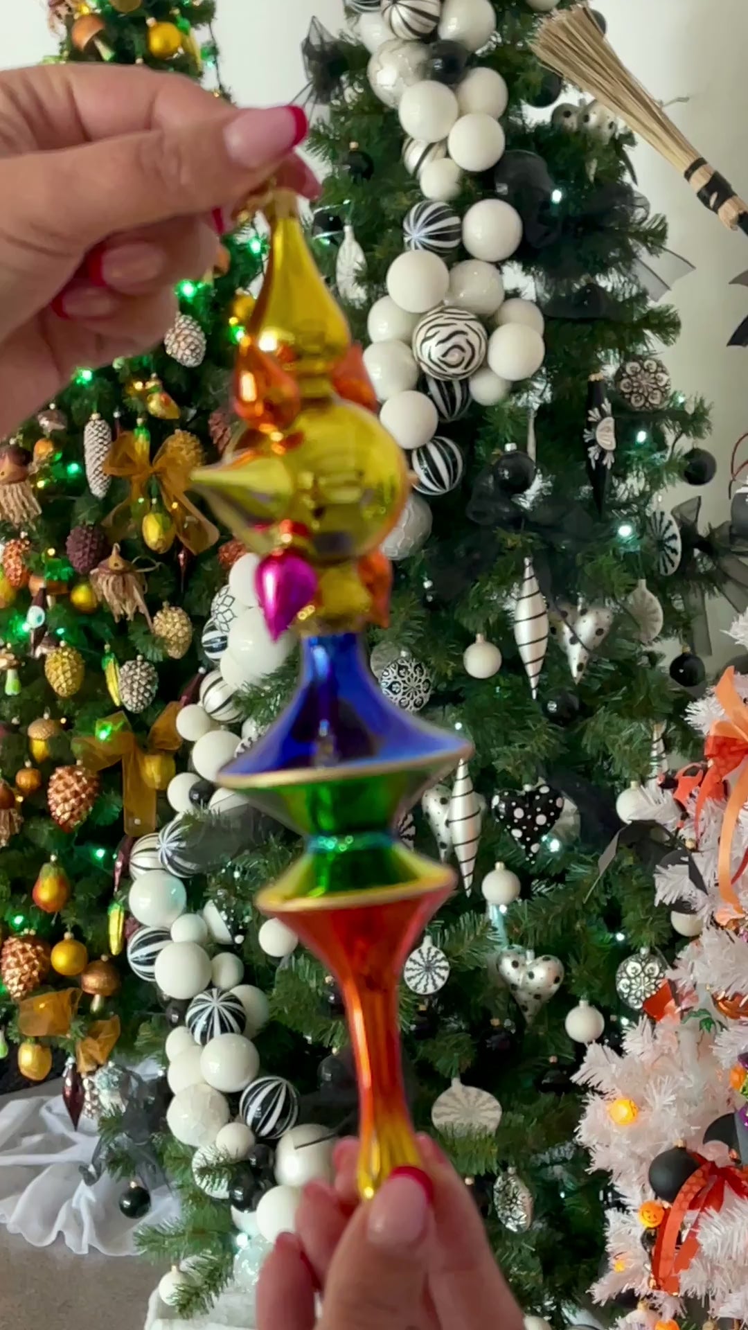 Gilded Aurora Zenith | Hand-Painted Glass Ornament | Blubom 2026-098
