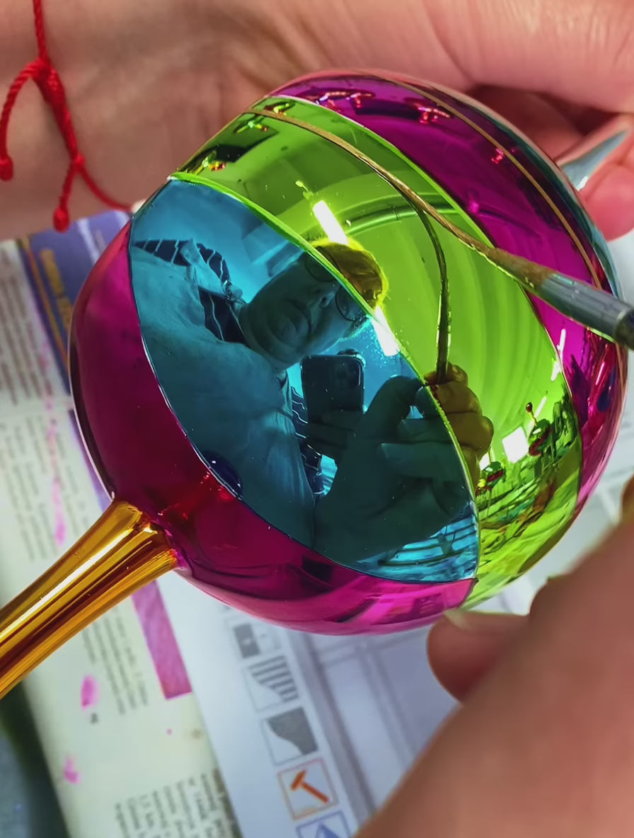 Carnival Reflector Drop on a Scepter